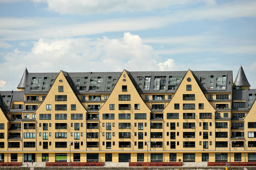 Köln 03.08.12 - Alte Hafenlagerhäuser