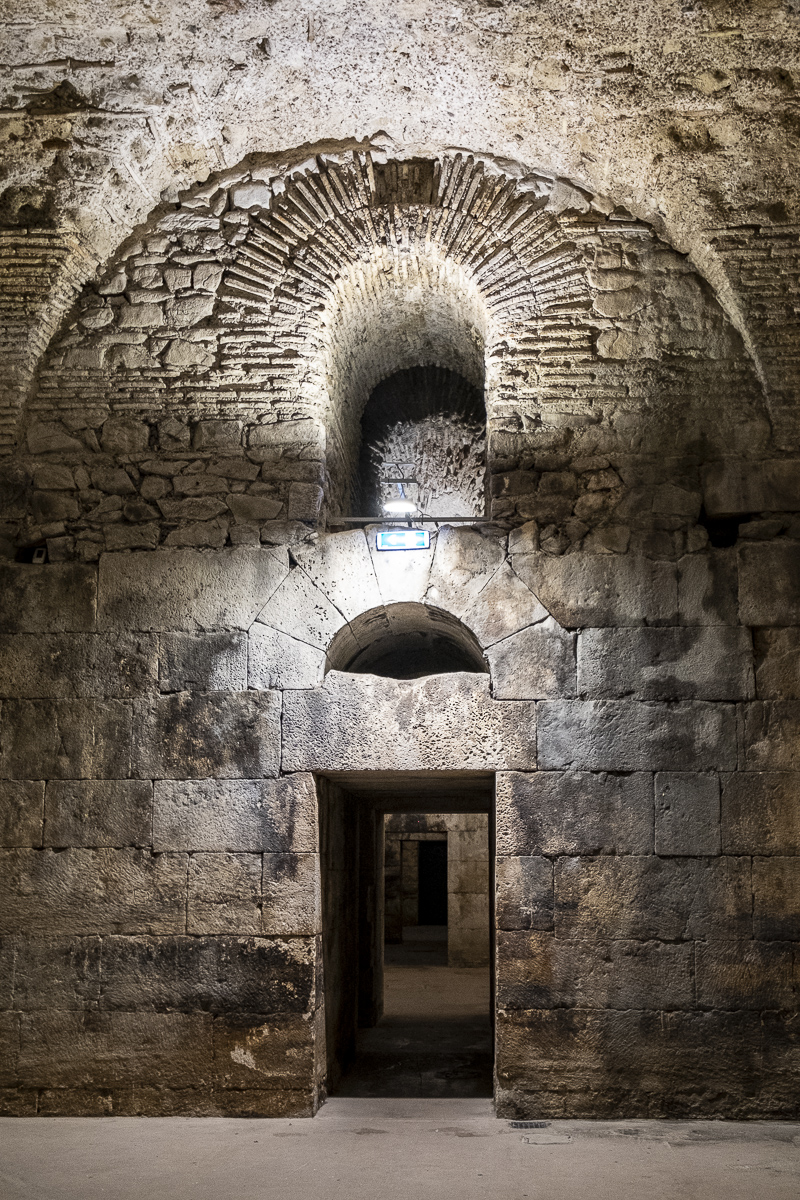 Katakomben Diocletianspalast3.jpg