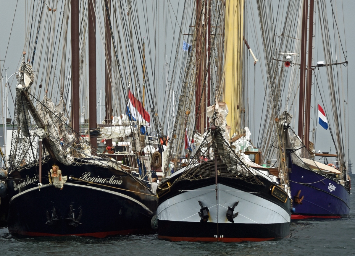 kiel_bluecherbruecke_segler_1.jpg