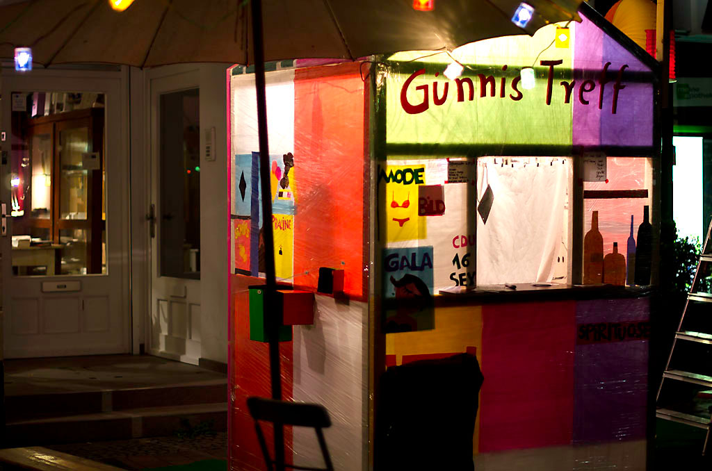 Kiosk1