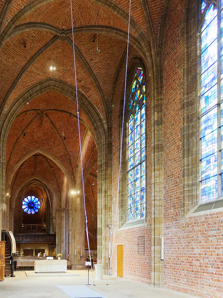 Kirchenschaukel 2.jpg