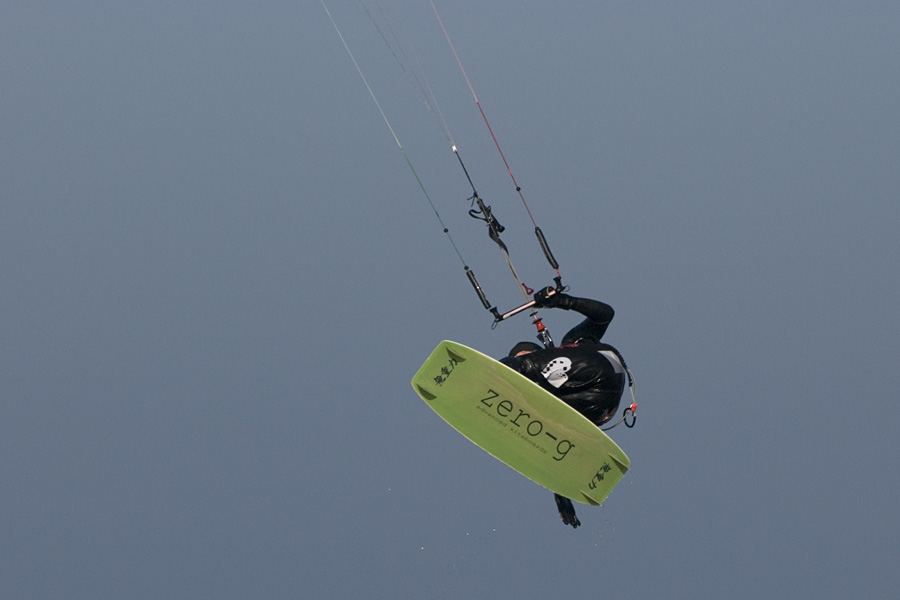 Kite Surfer ZeroG Überflug
