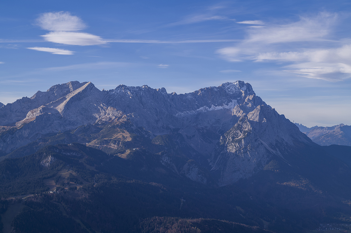 kM1003172.jpg