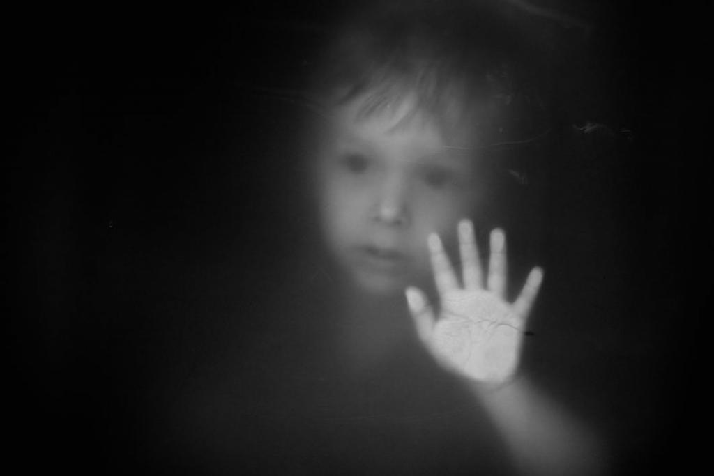 Knilch A dark