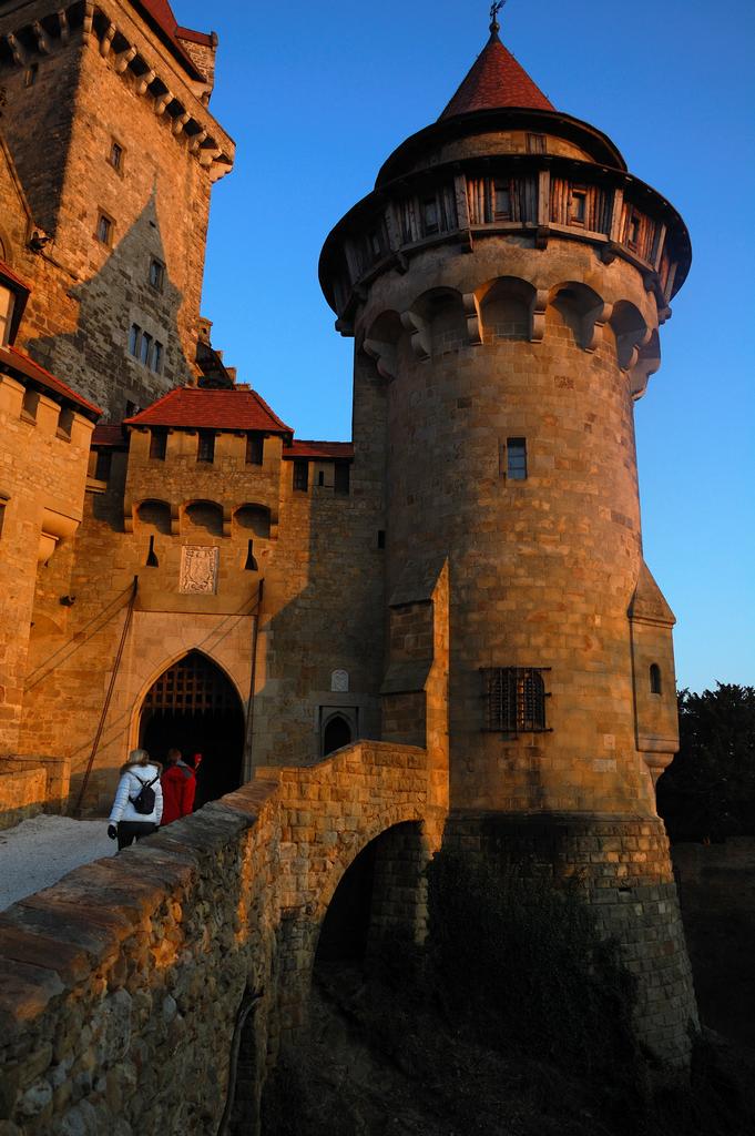 Kreuzenstein 17