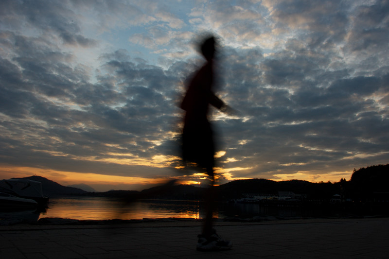 Läufer bei Sonnenuntergang
