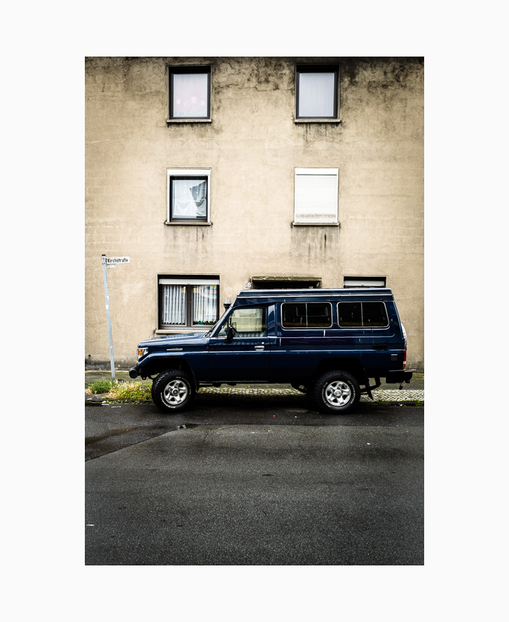 L1000943