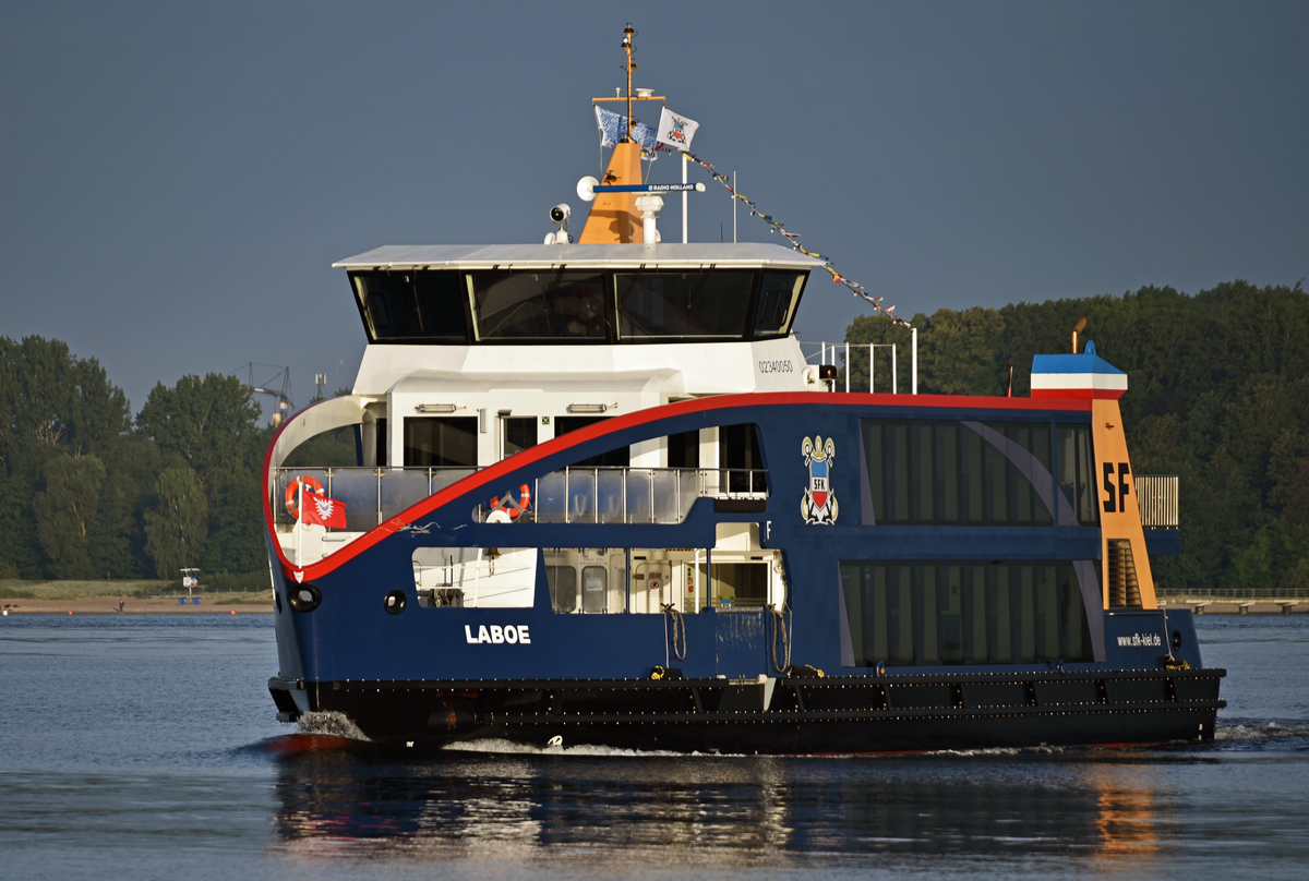 laboe_faehre.jpg