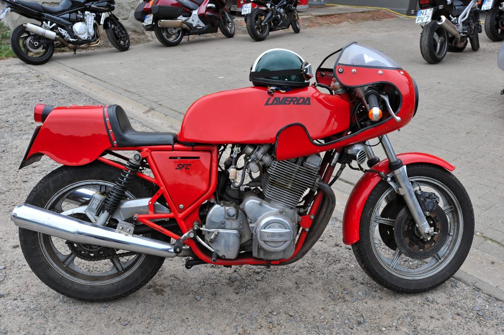 Laverda SFC rechts.jpg