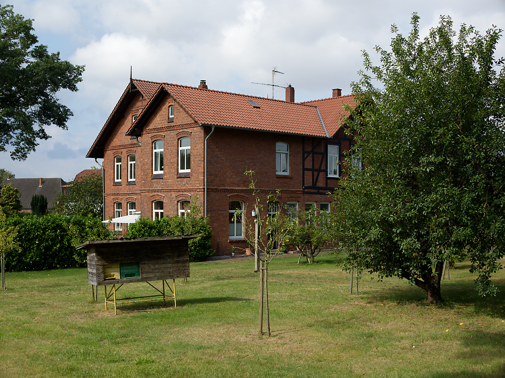 Lemanhaus Nikon 58mm.jpg