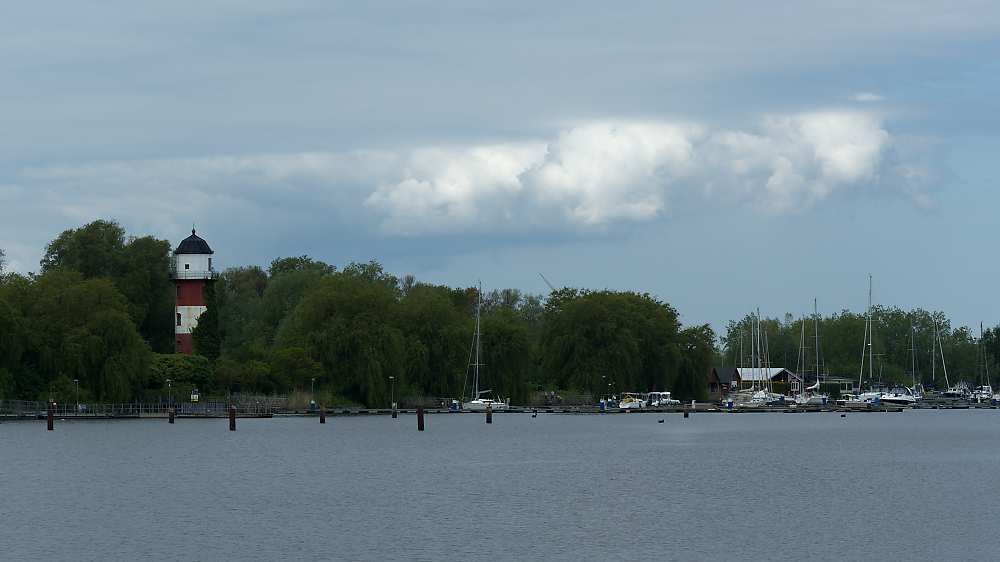 Leuchtturm am Weser Yacht Club.jpg
