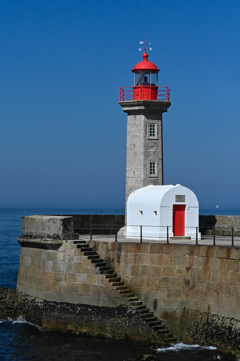 Leuchtturm an der Douromündung.jpg