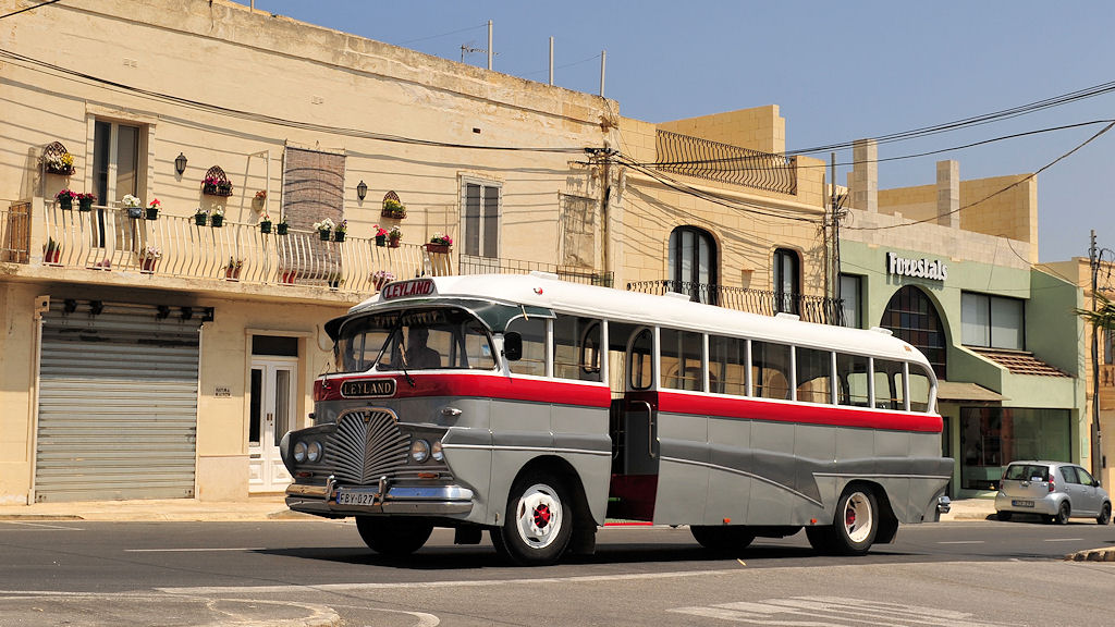 Leyland Bus in Victoria auf Gozo
(8132)