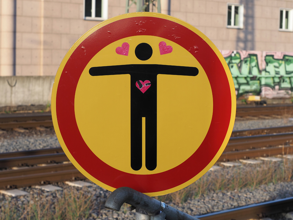 Liebe Bahn.jpg