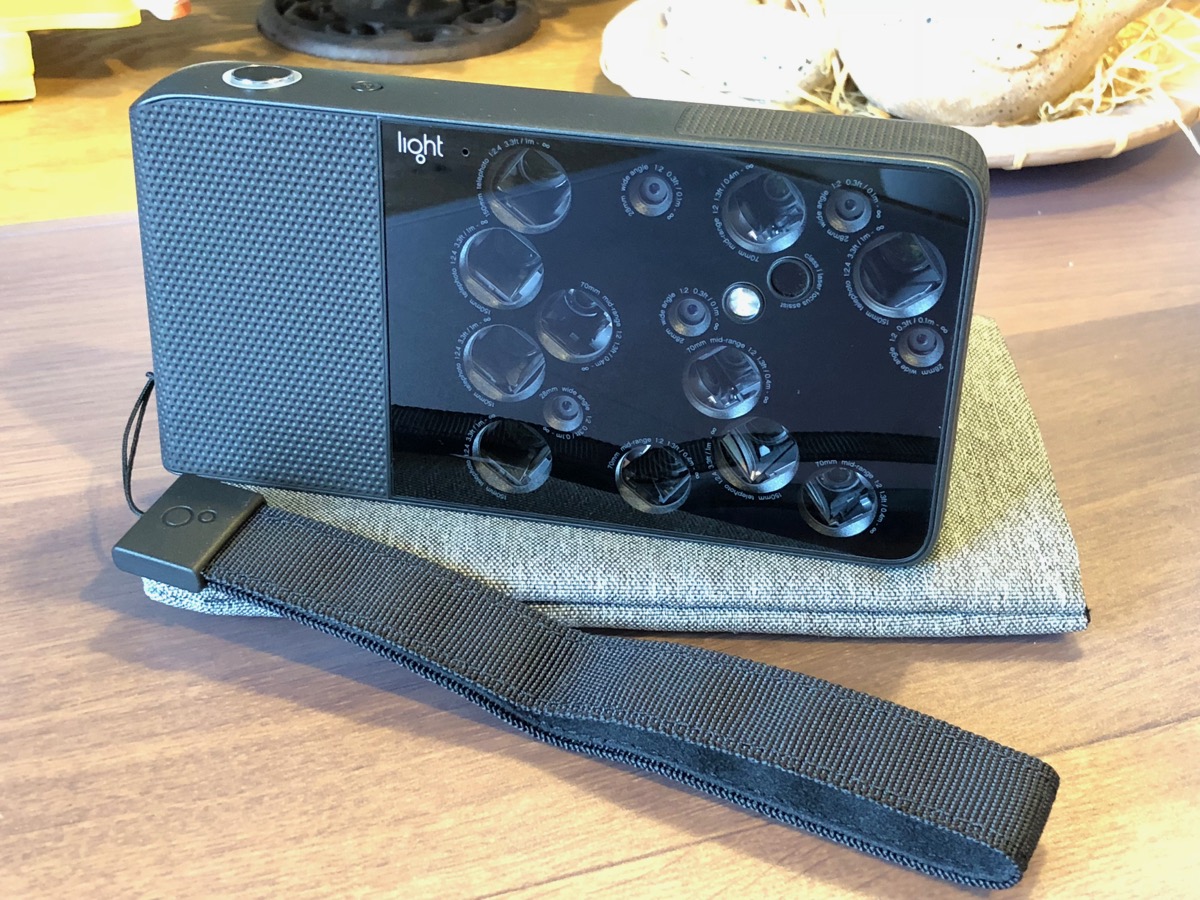 light L16 Vorderansicht