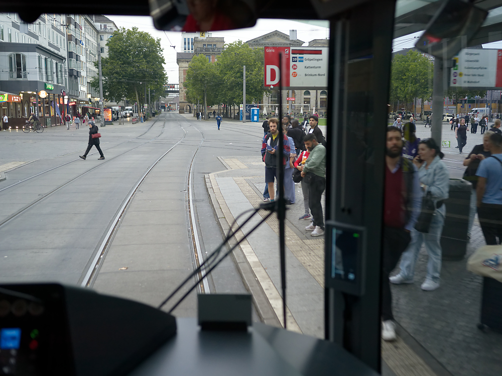 Linie 10 Am HBF Bremen.jpg
