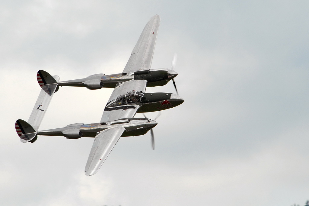 Lockheed P-38 01