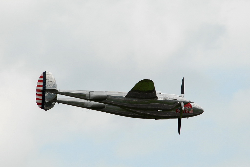 Lockheed P-38 02