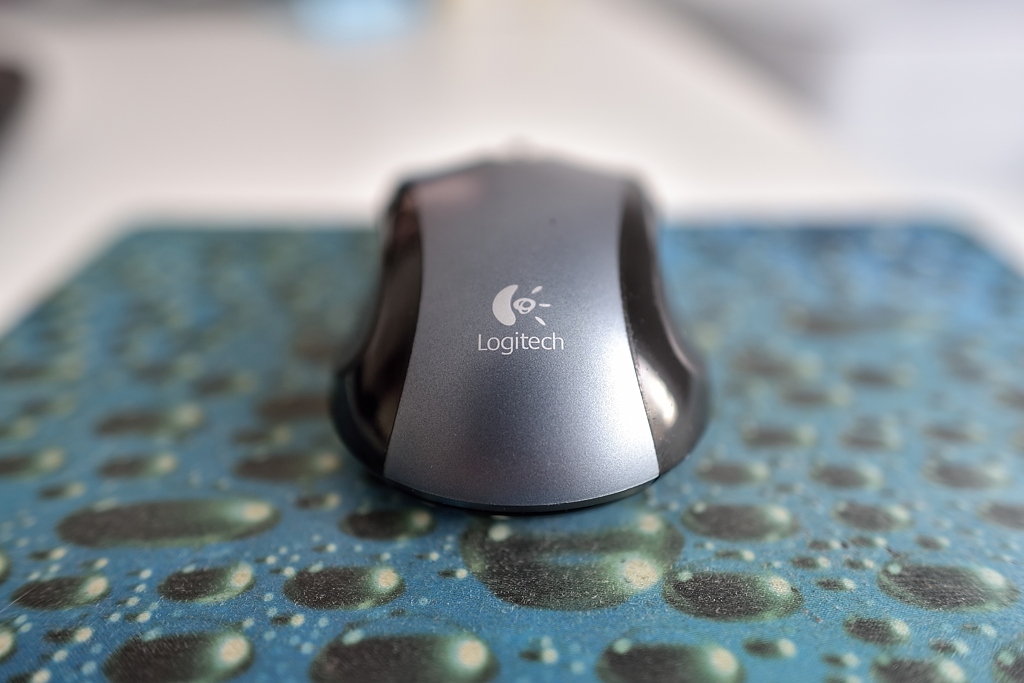 Logitech 20mm f1.8