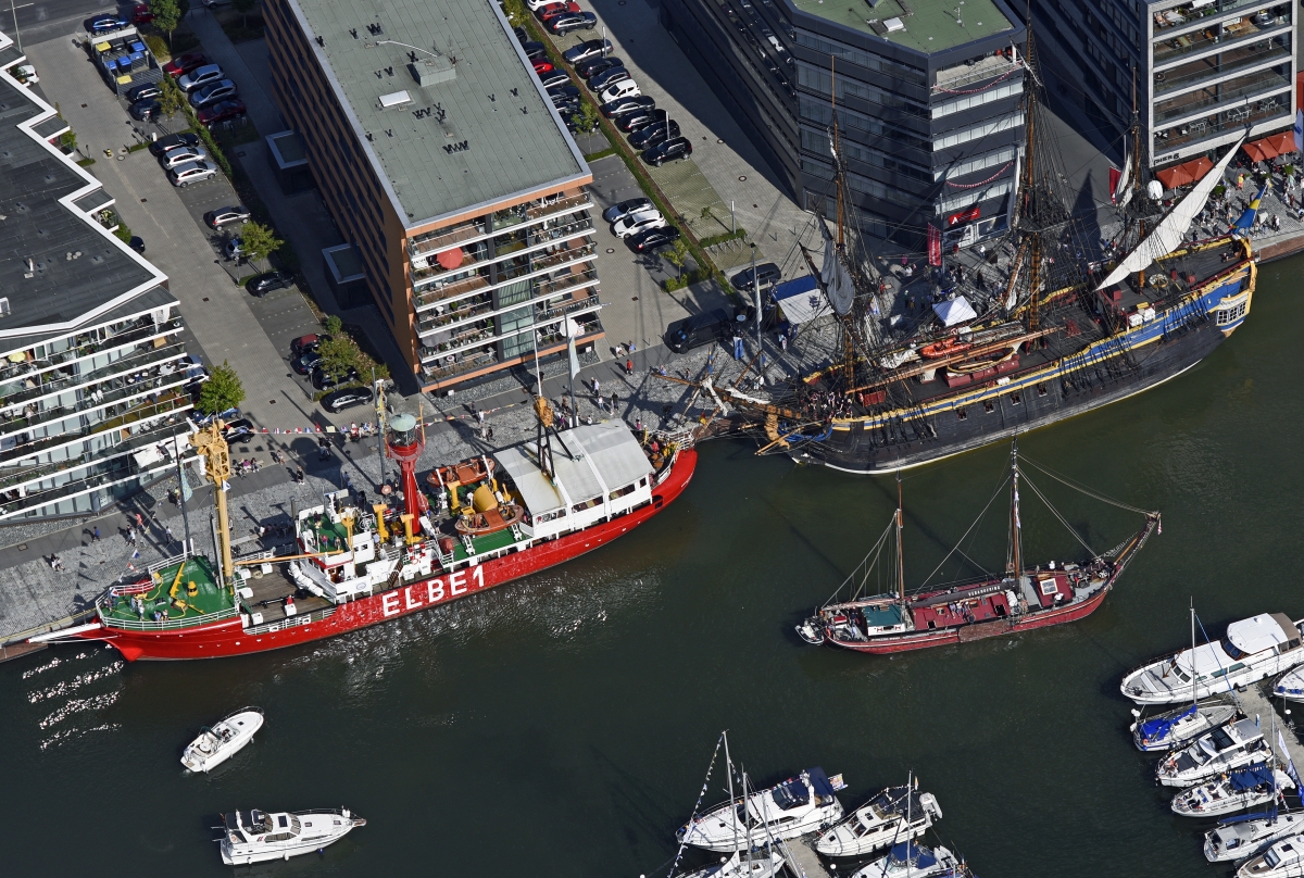 luftbild_bremerhaven_elbe1_goetheborg.jpg