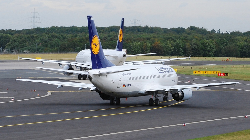 Lufthansa 737 Stau