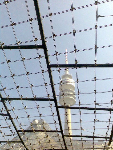 München, Olympiagelände, Schwimmhalle 02