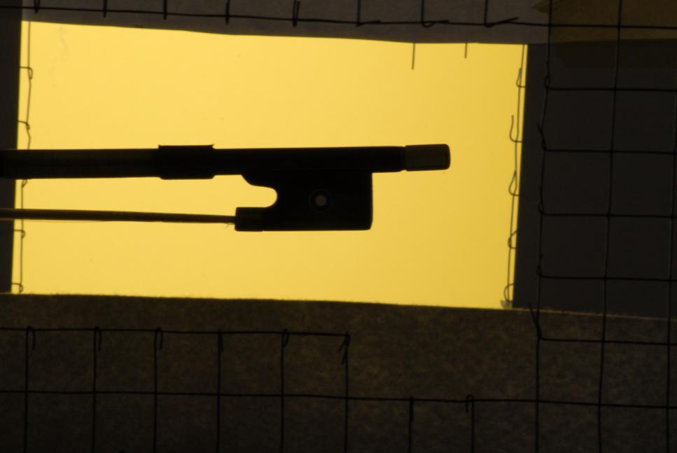 maske input: Nur mit Hintergrundbeleuchtung
(Sichtbar auch der Drahtkäfig, an dem ich die Lampen, Diffusoren etc festmache)