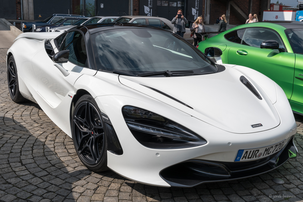 McLaren 720 S (2015- )