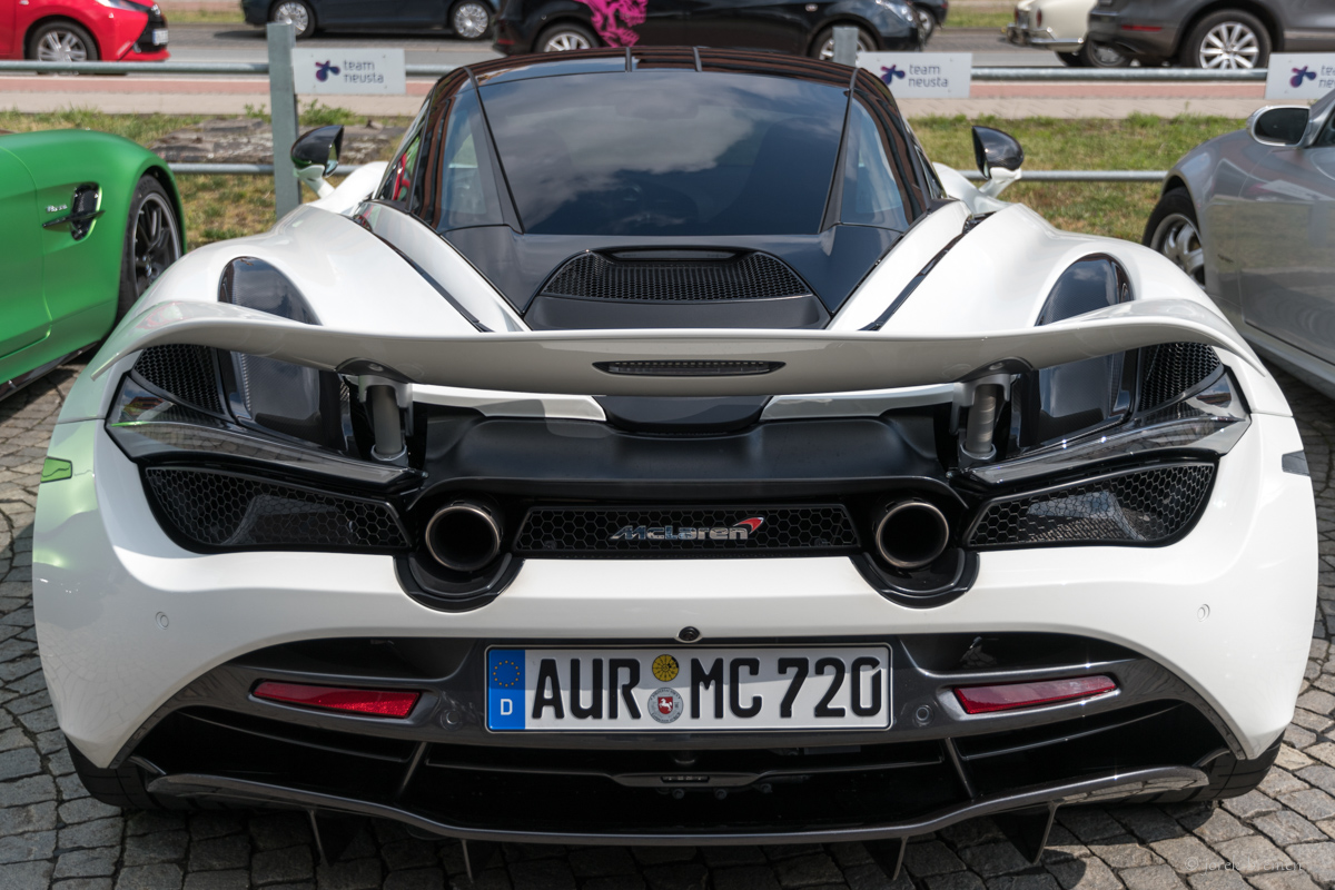 McLaren 720 S (2015- )