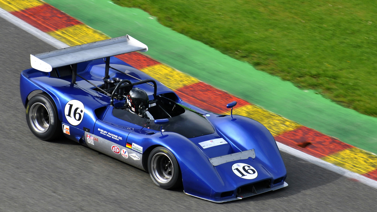 McLAREN M6B