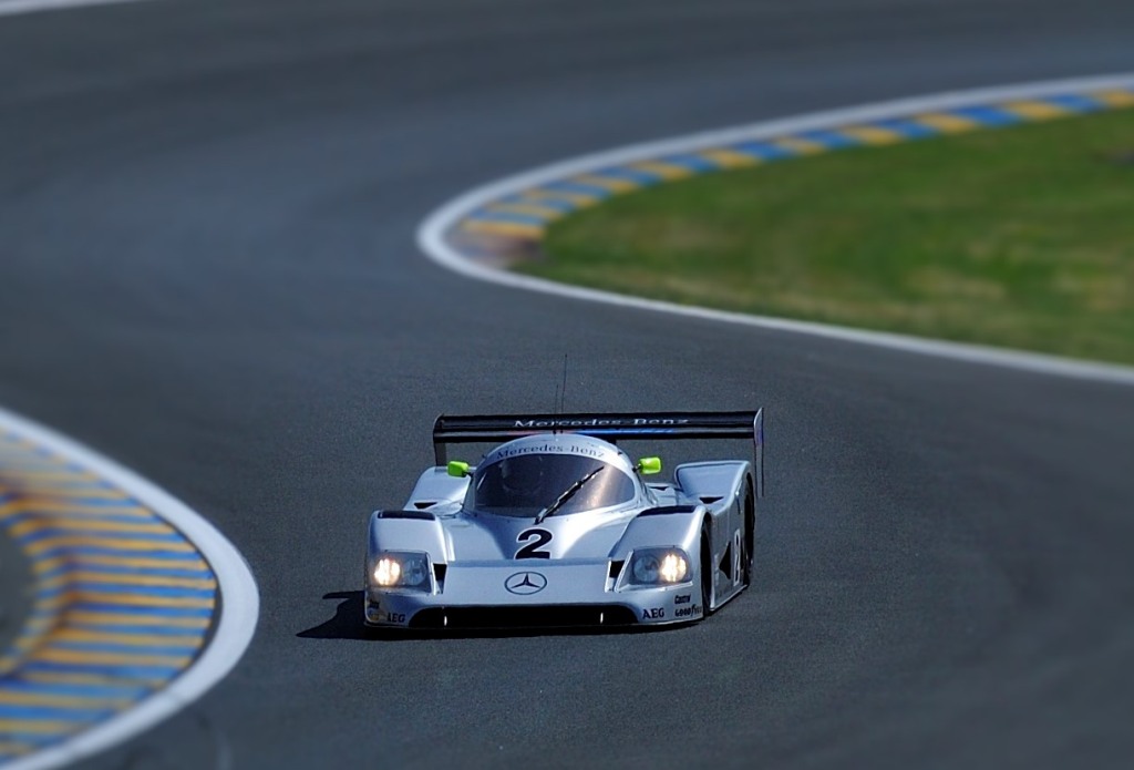 MERCEDES C11   1990