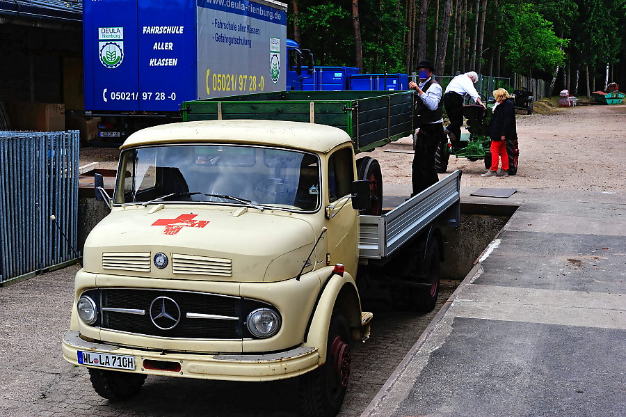 Merzedes Benz.jpg