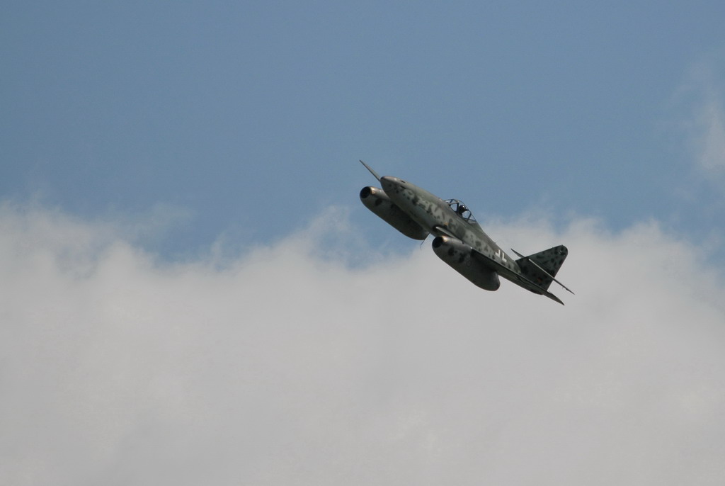 Messerschmitt ME 262 01