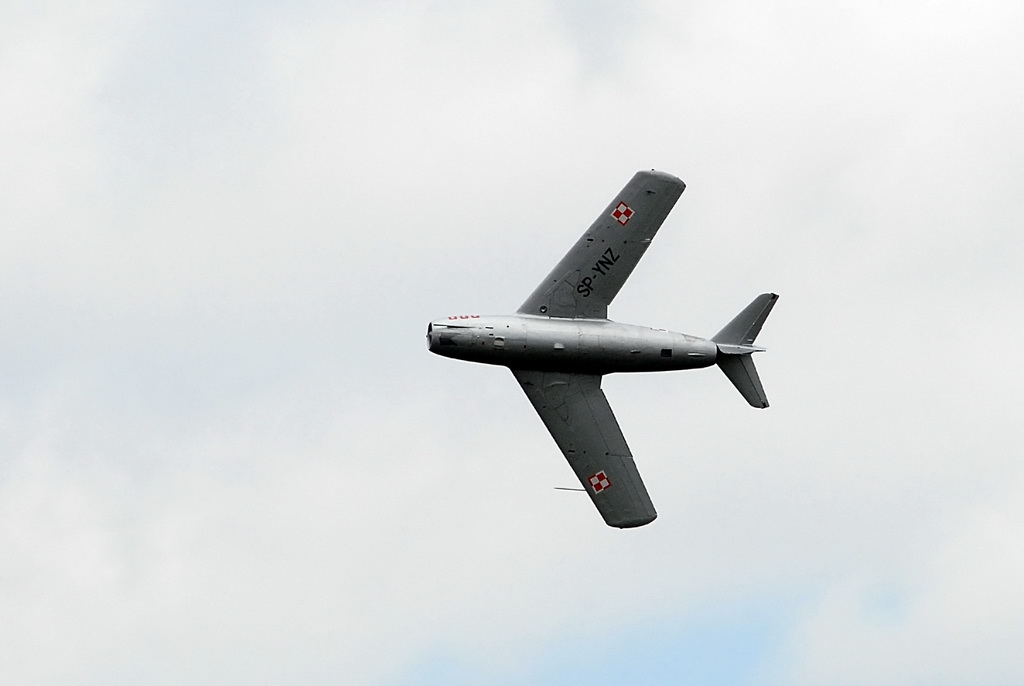 MiG-15 02