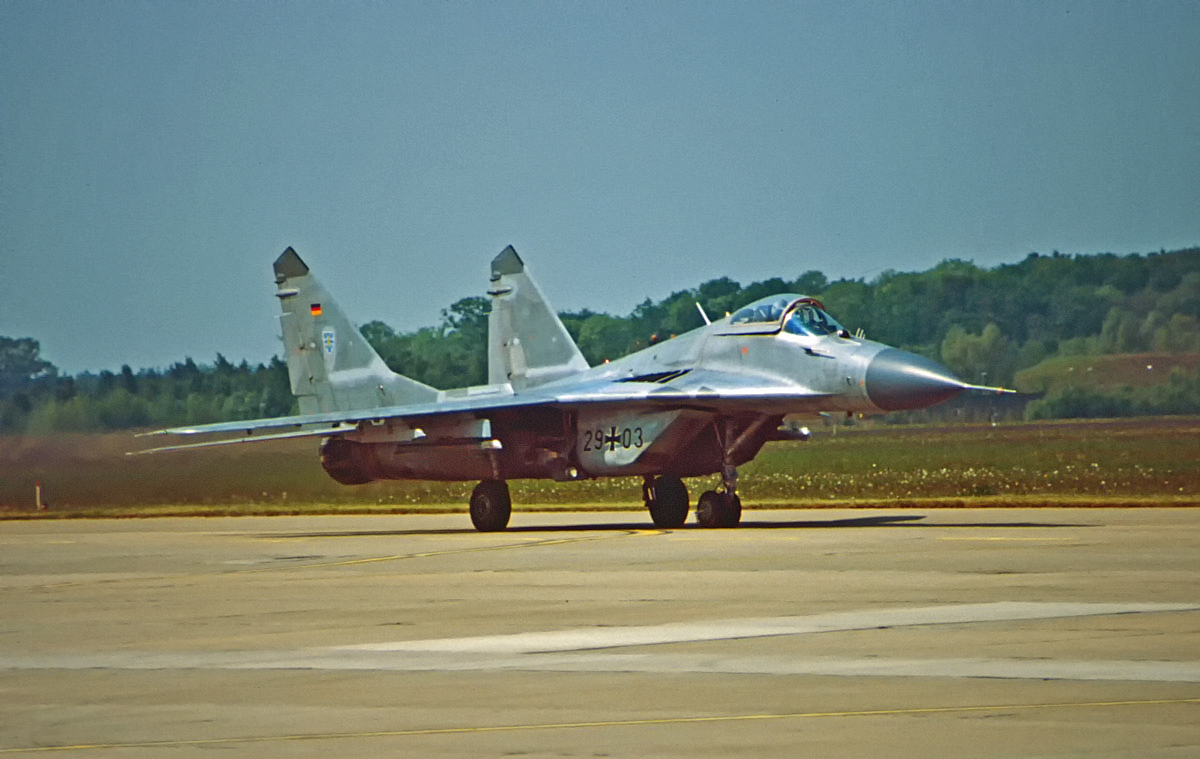 MIG 29 1995 1.jpg