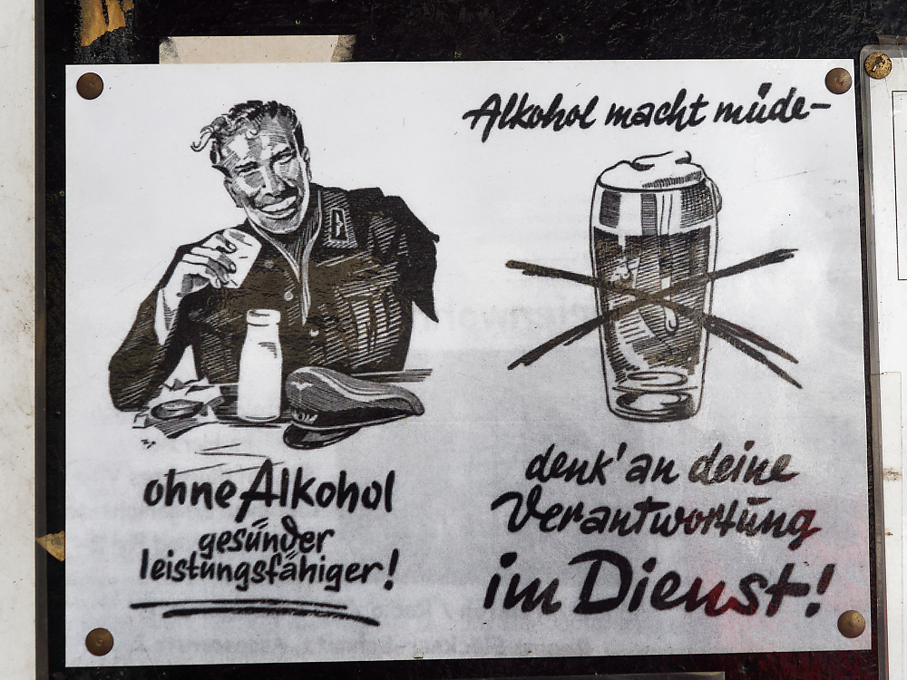 Milch macht müde Männer munter.jpg
