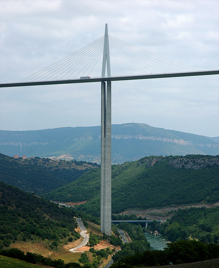 Millau Viadukt 6720 1000px