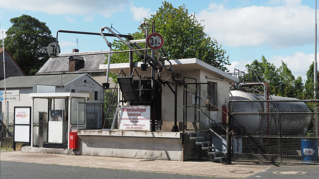 Mineralöllager Brake.jpg