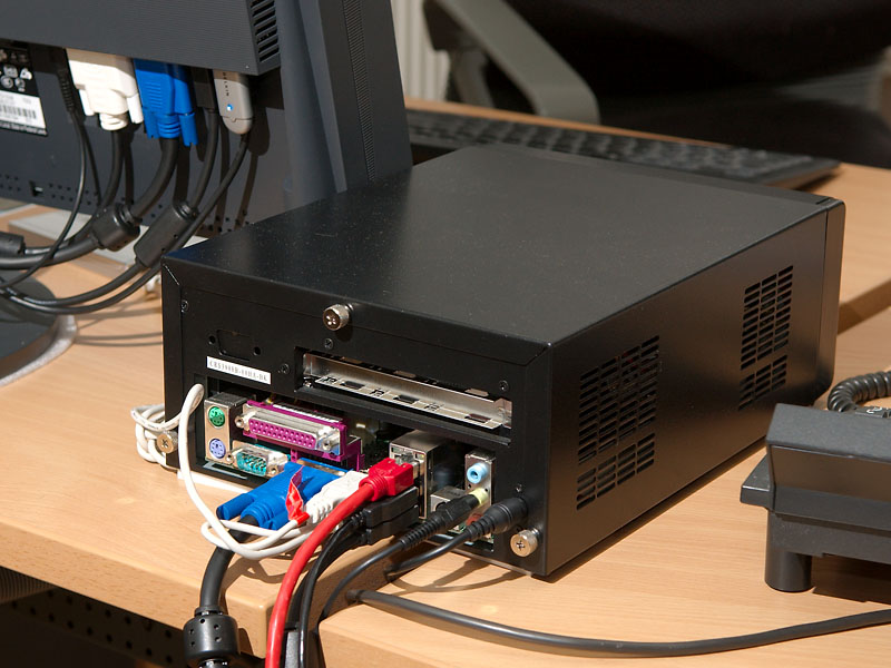 mini-ITX-Rechner (Rückansicht)