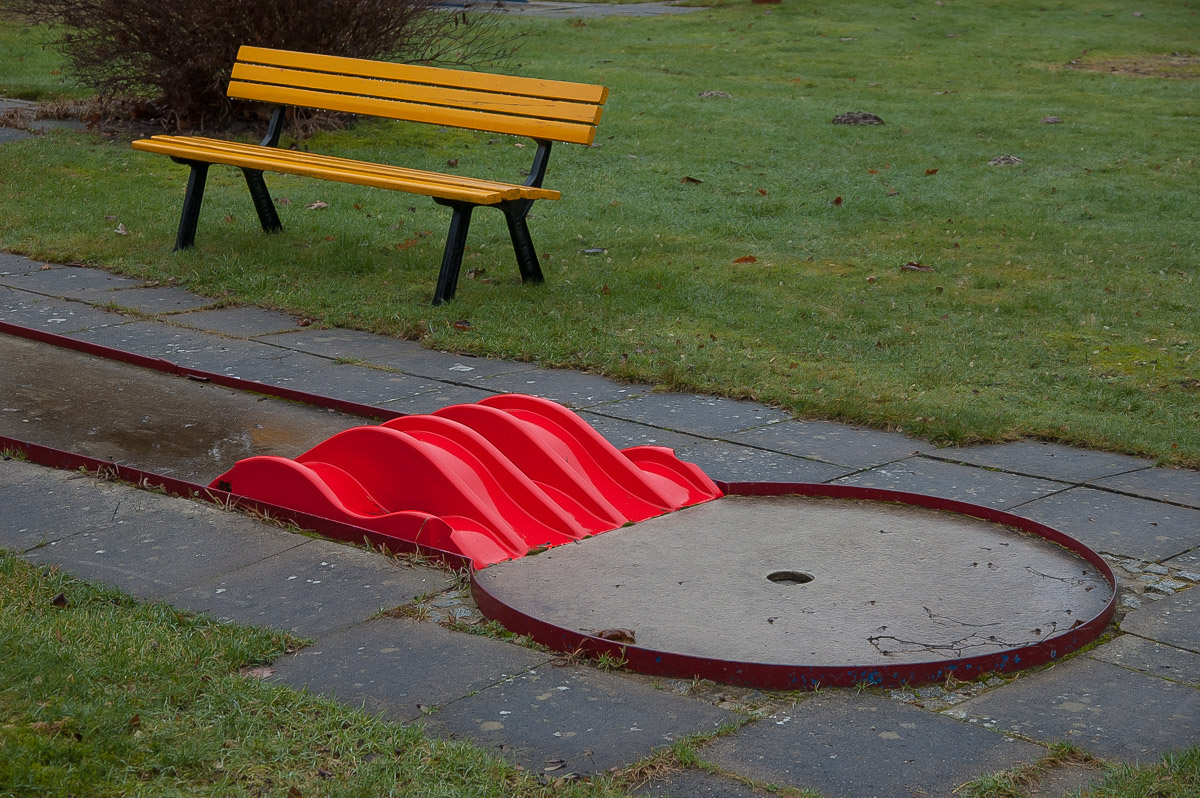 Minigolf-Bank (1 von 1).JPG