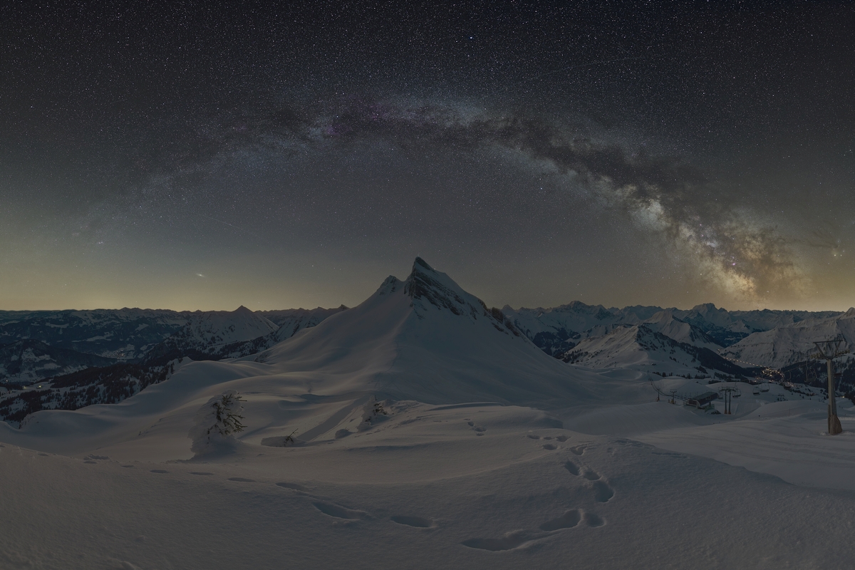 Mittagsspitze-Apr 17 2021-Panorama_1200px.jpg
