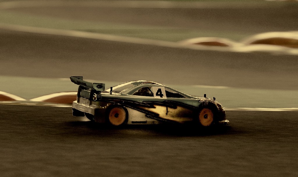 Modellauto DTM Anbremsen3