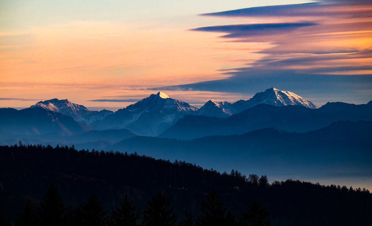 Mountain Scene.jpg