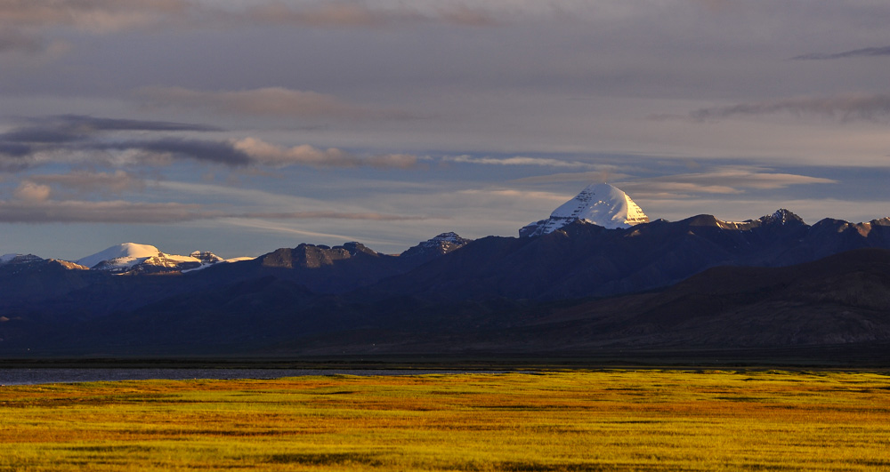 Mt. Kailash mit Lake Manasarovar