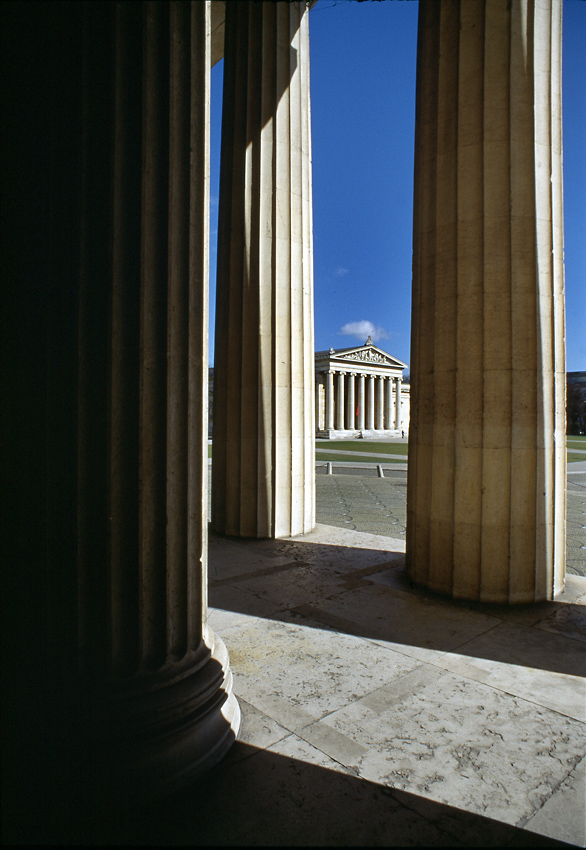 Muenchen Koenigsplatz 1