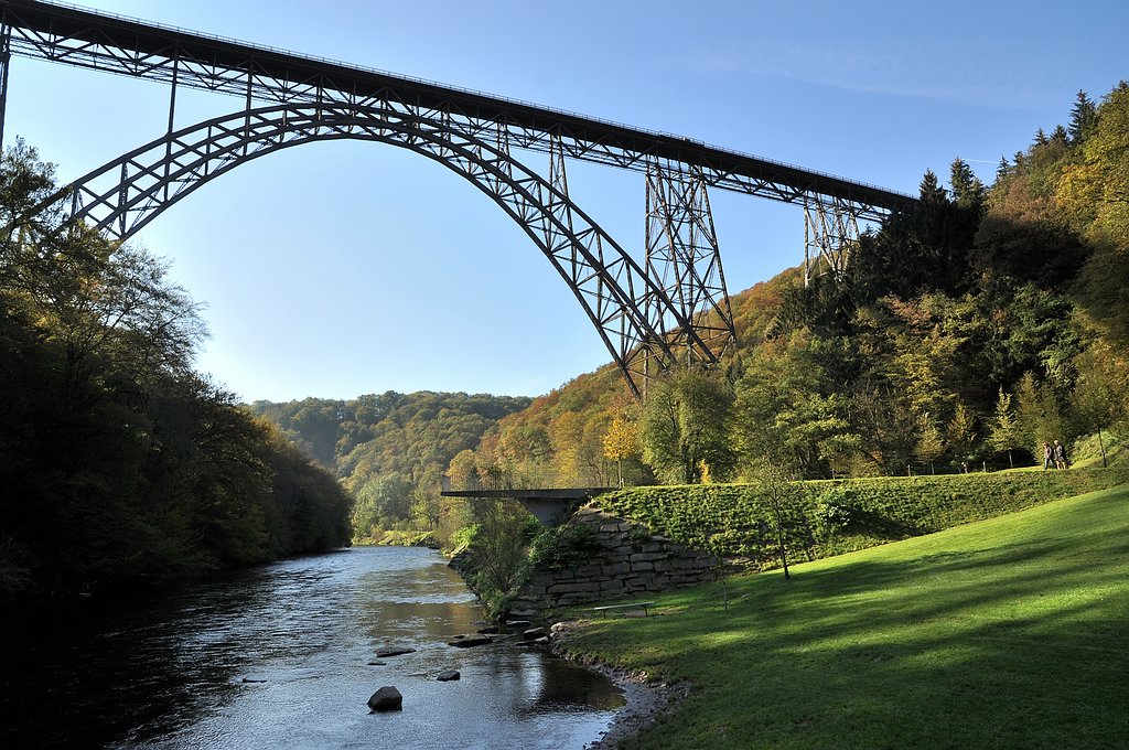 Muengstener Bruecke Front 2