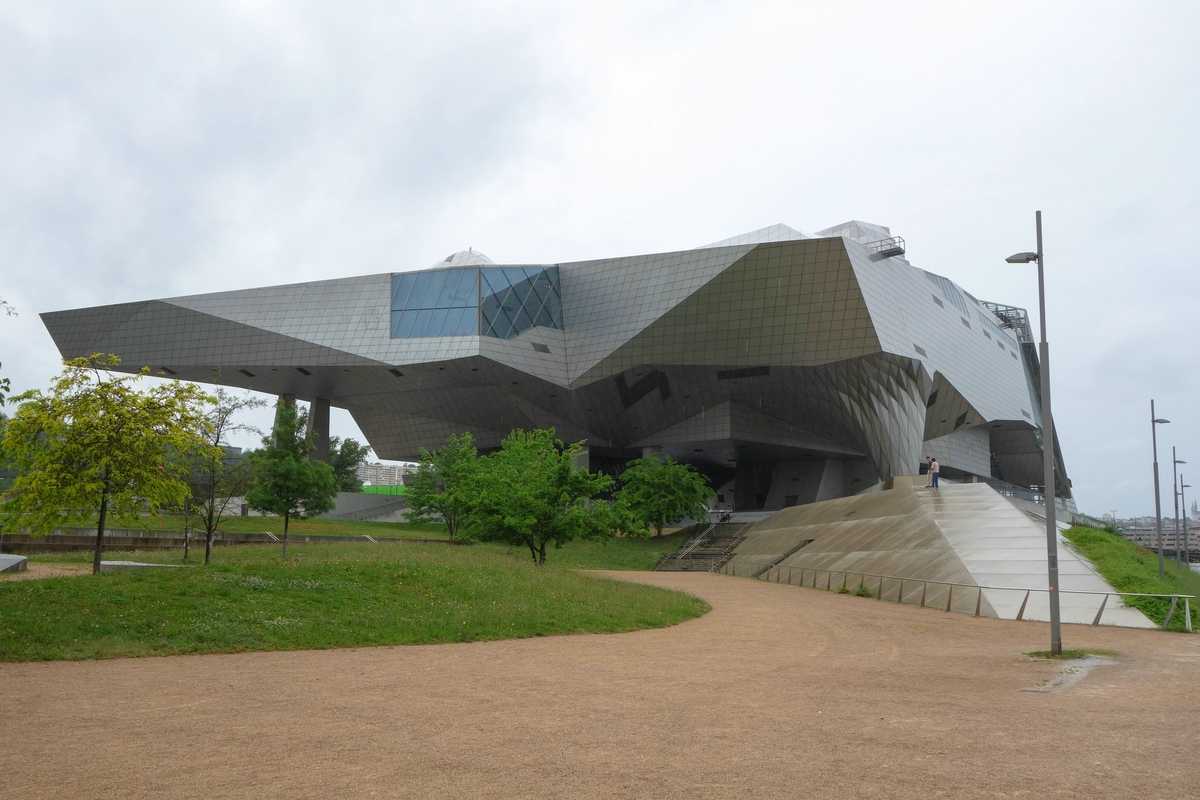 Musee des Confluences.jpg
