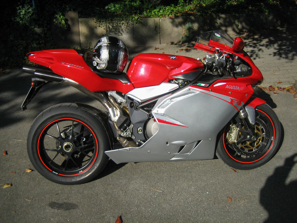 MV Agusta Grafenmühle.jpg