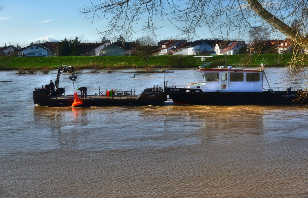 neckar_boje_1200.jpg
