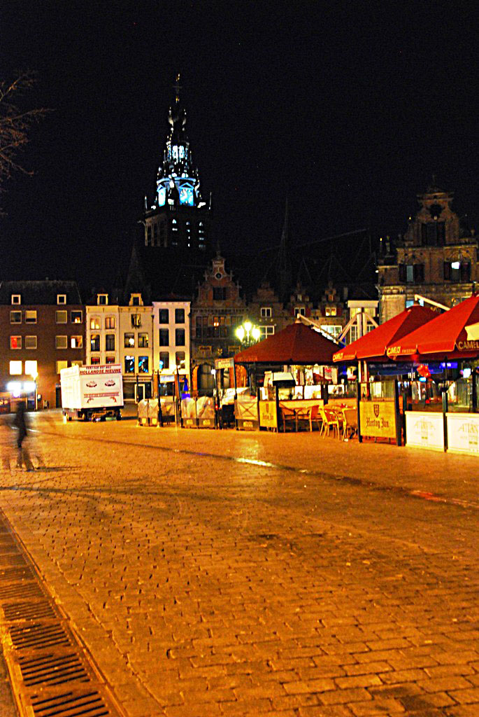 Nijmegen (D80, 28mm/2.8) DSC 1540AKx